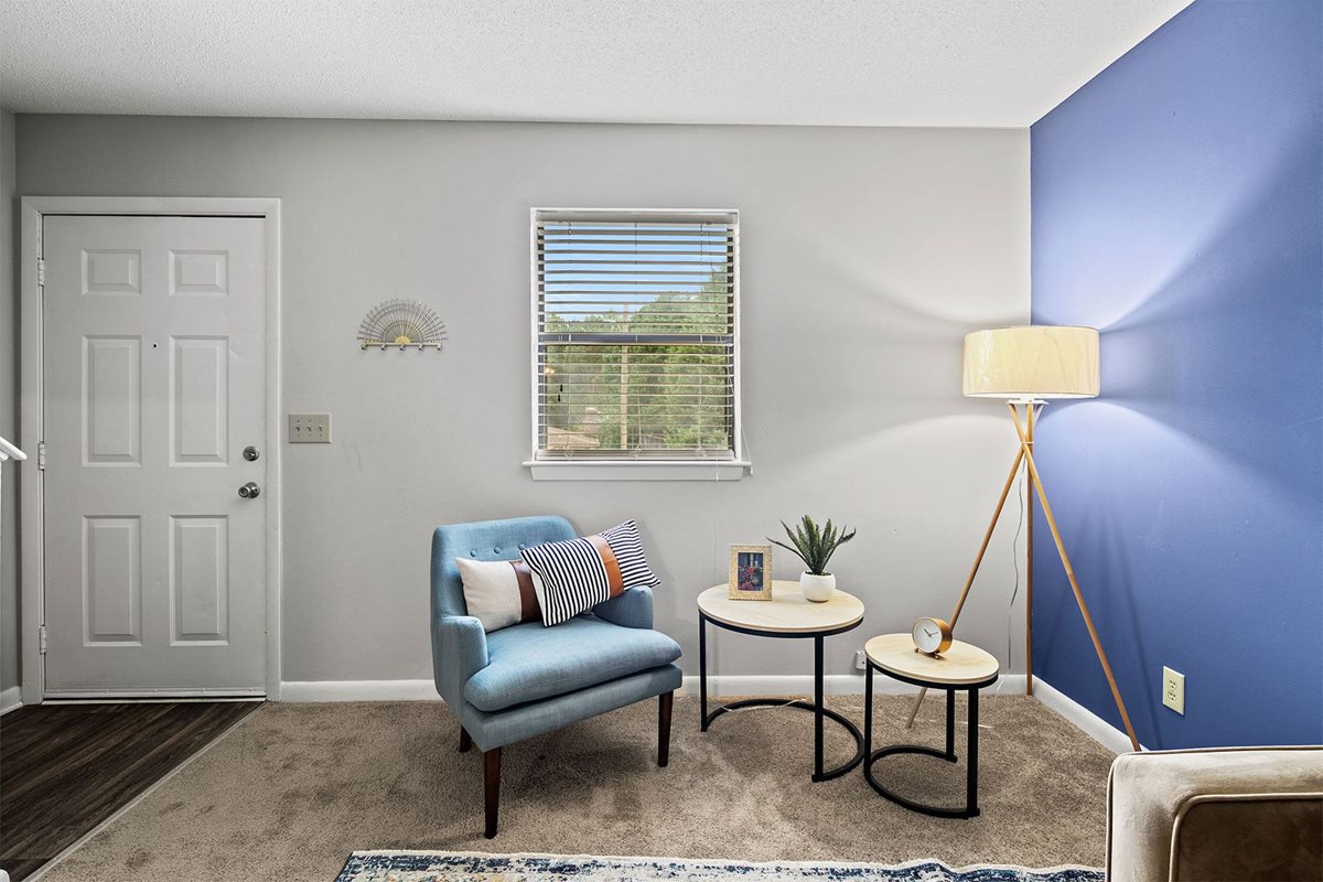 Cross Creek Cove Apartments